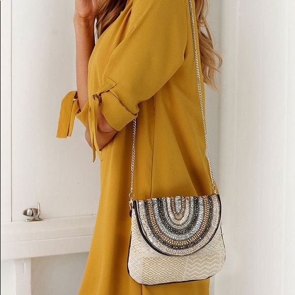 Dress - Picture 4 of 9